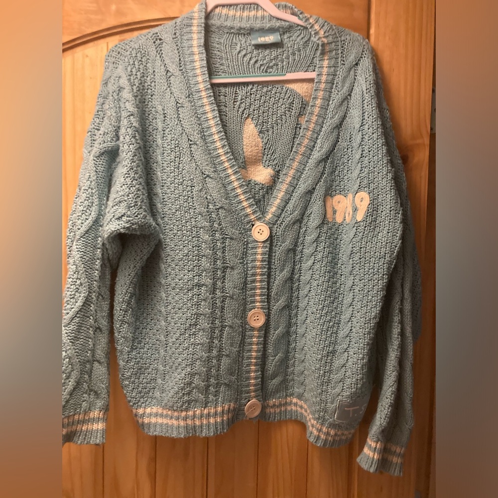 Taylor Swift 1989 knit cardigan size medium / large (: